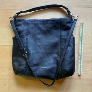 Black leather coach New York bag with shoulder strap